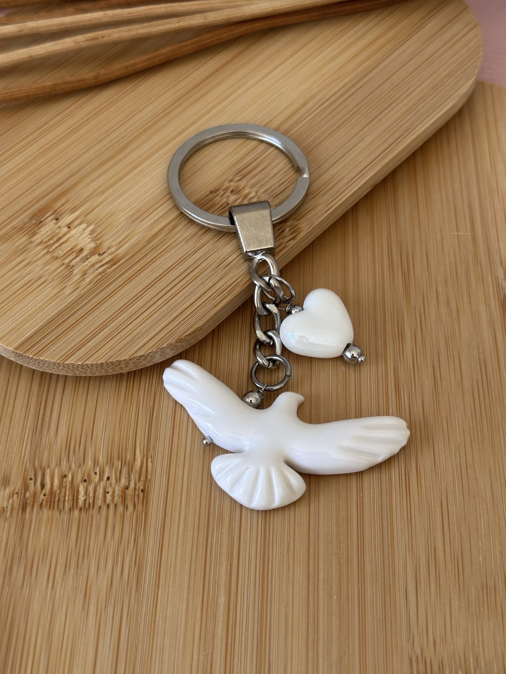 Брелок Горлиця з керамічним серцем - Зображення 5